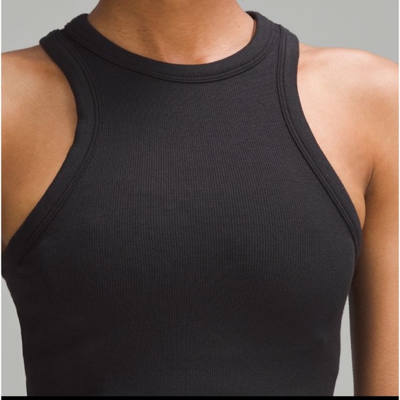 LULULEMON HOLD TIGHT CROPPED TANK BLACK COLOR NWT - Picture 3 of 6